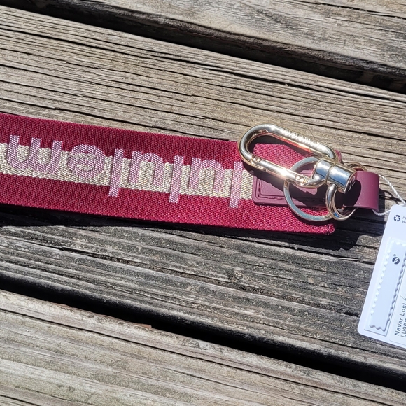Lululemon Never Lost Keychain - Picture 2 of 2
